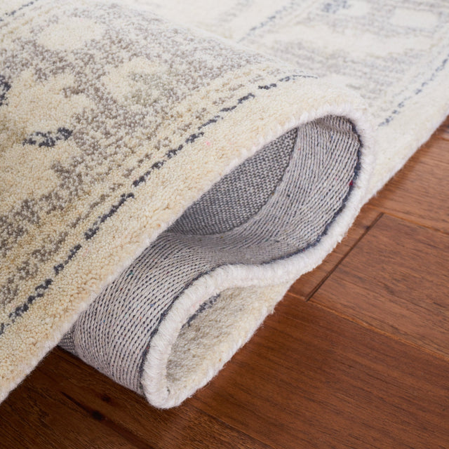 Safavieh Metro Met617A Ivory/Beige Rug.