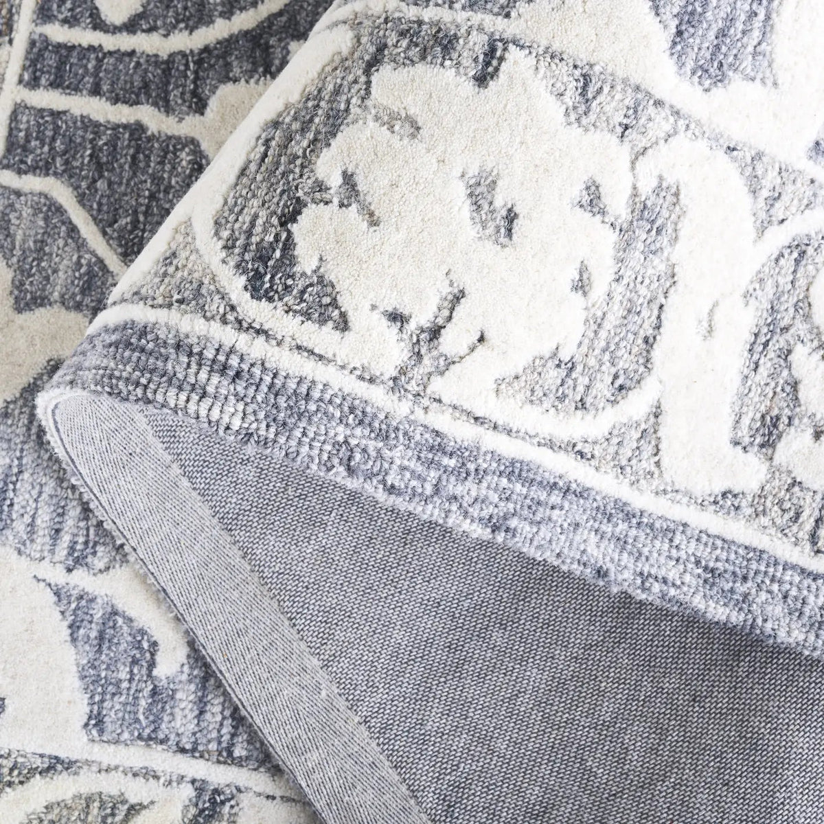 Safavieh Metro 5'-0" x 8'-0" Rug in Light Blue / Grey