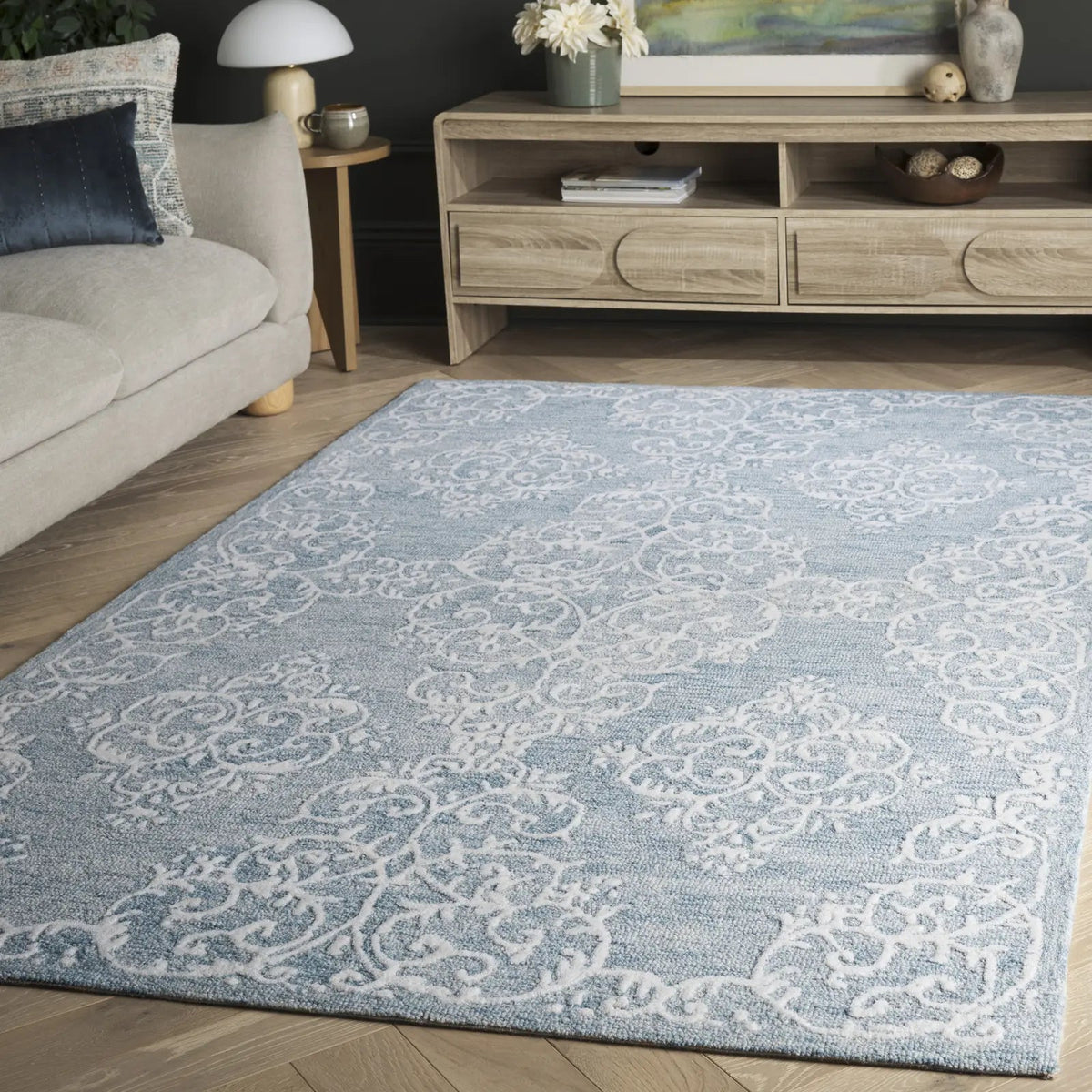 Safavieh Metro 5'-0" x 8'-0" Rug in Blue / Ivory