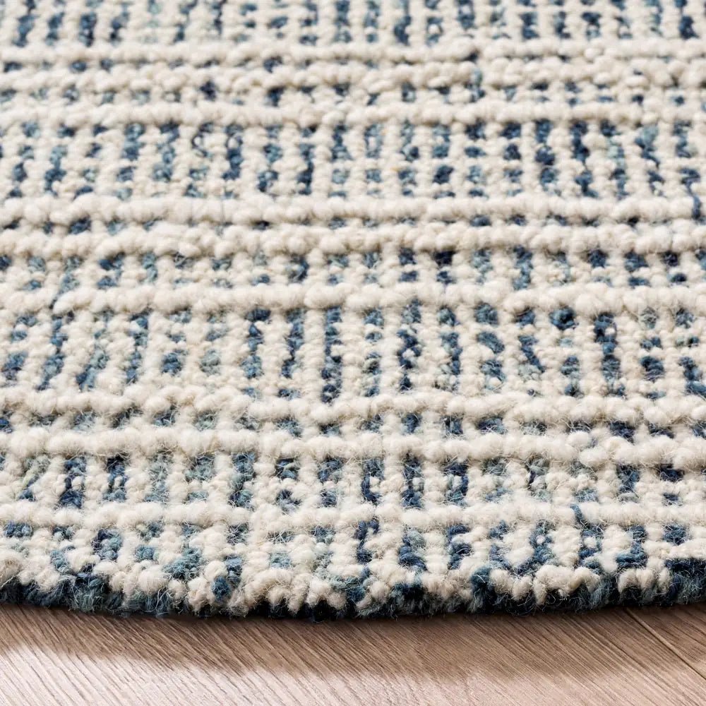 Safavieh Metro 6'-0" x 6'-0" Rug in Navy / Ivory