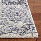 Safavieh Metro 4'-0" x 6'-0" Rug in Ivory / Grey