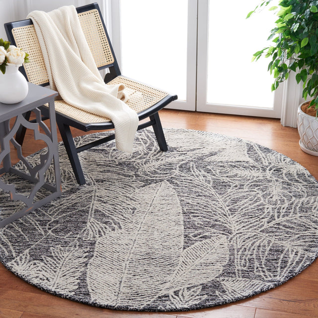 Safavieh Metro Met880Z Black/Ivory Rug.