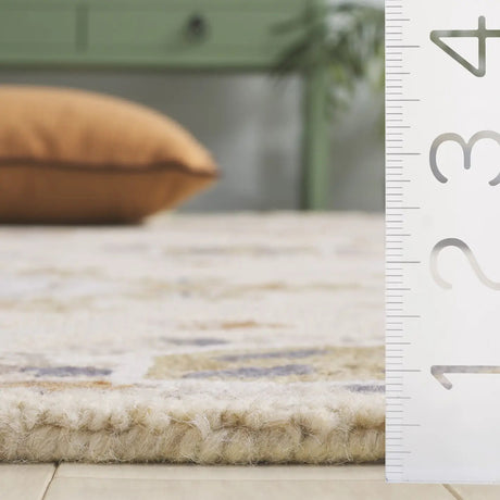 Safavieh Metro 2'-3" x 8'-0" Rug in Beige / Green