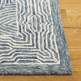 Safavieh Micro-Loop 4'-0" x 6'-0" Rug in Navy / Ivory