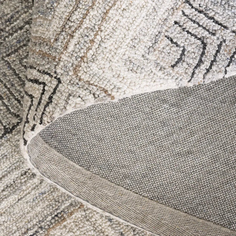 Safavieh Micro-Loop 4'-0" x 6'-0" Rug in Natural / Grey