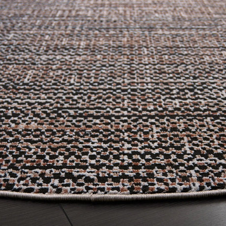 Safavieh Mila 6'-7" x 6'-7" Rug in Beige / Black