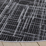 Safavieh Mila 6'-7" x 6'-7" Rug in Light Grey / Black