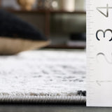 Safavieh Mila 4'-0" x 6'-0" Rug in Black / Ivory