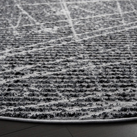Safavieh Mila 6'-7" x 6'-7" Rug in Ivory / Grey Black