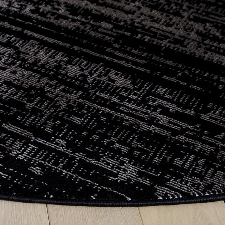 Safavieh Mila 6'-7" x 6'-7" Rug in Brown / Black