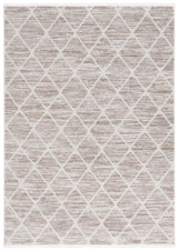 Safavieh Mila 4'-0" x 6'-0" Rug in Beige / Ivory