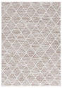 Safavieh Mila 4'-0" x 6'-0" Rug in Beige / Ivory
