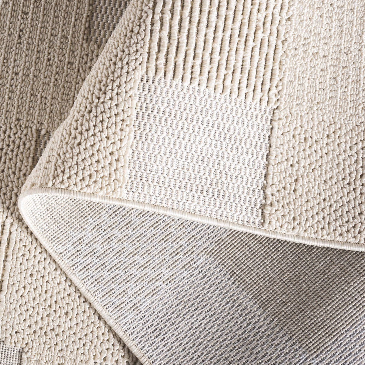 Safavieh Milos Mlo108B Beige Rug.