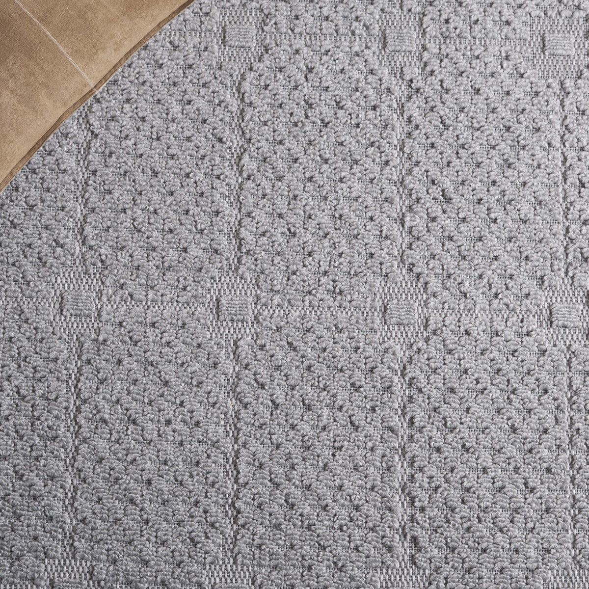 Safavieh Milos Mlo112F Grey Rug.