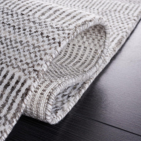 Safavieh Mirage Mir125T Brown/Ivory Rug.