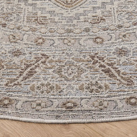 Safavieh Miranda 6'-6" x 6'-6" Rug in Beige / Grey Ivory