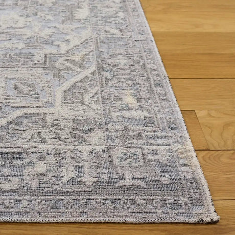 Safavieh Miranda 5'-0" x 8'-0" Rug in Grey / Ivory