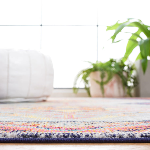 Safavieh Monaco Mnc278P Rust/Multi Rug.