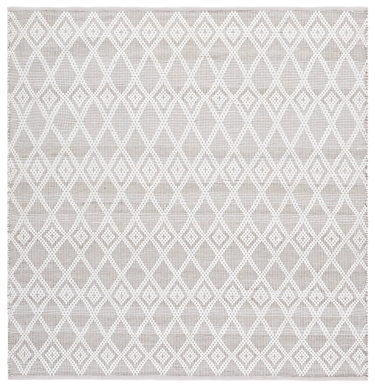 Safavieh Montauk 6'-0" x 6'-0" Rug in Ivory / Brown