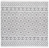 Safavieh Montauk 6'-0" x 6'-0" Rug in Ivory / Black