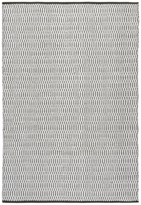 Safavieh Montauk 5'-0" x 8'-0" Rug in Ivory / Dark Green