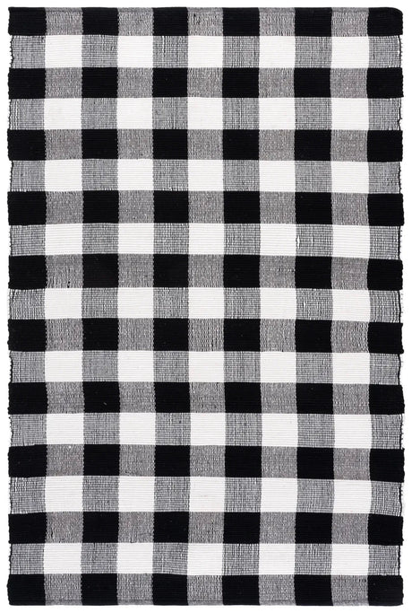 Safavieh Montauk 5'-0" x 8'-0" Rug in Black / Ivory