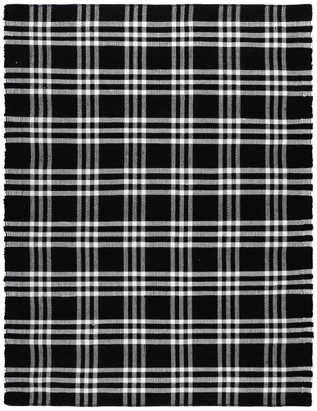 Safavieh Montauk 8'-0" x 10'-0" Rug in Black / Ivory