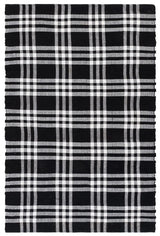 Safavieh Montauk 5'-0" x 8'-0" Rug in Black / Ivory