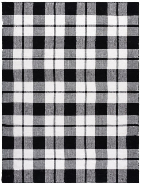 Safavieh Montauk 8'-0" x 10'-0" Rug in Black / Ivory