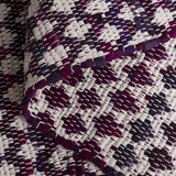 Safavieh Montauk 4'-0" x 6'-0" Rug in Wine / Ivory