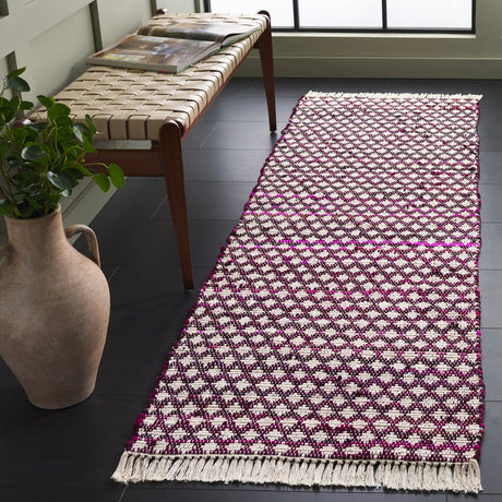 Safavieh Montauk 2'-3" x 8'-0" Rug in Wine / Ivory
