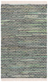Safavieh Montauk 4'-0" x 6'-0" Rug in Green / Ivory