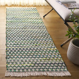 Safavieh Montauk 2'-3" x 8'-0" Rug in Green / Ivory