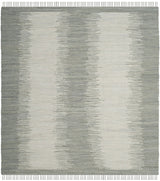 Safavieh Montauk 6'-0" x 6'-0" Rug in Grey