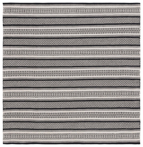 Safavieh Montauk Mtk728Z Black/Ivory Rug.