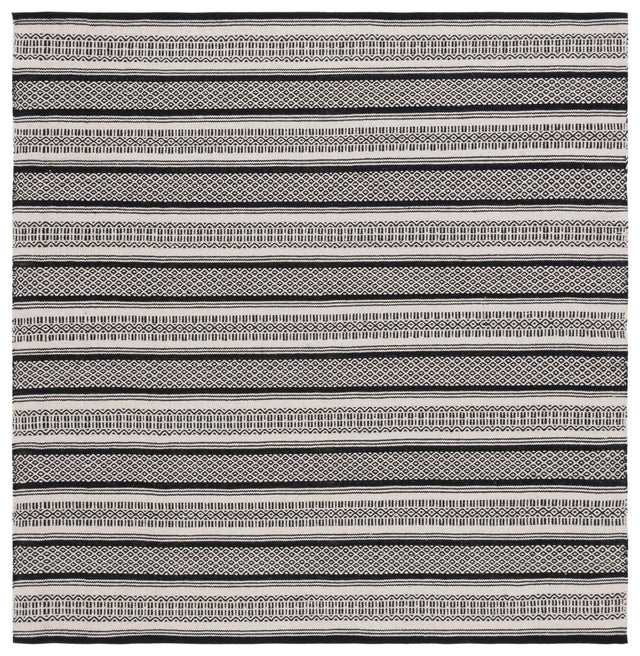 Safavieh Montauk Mtk728Z Black/Ivory Rug.