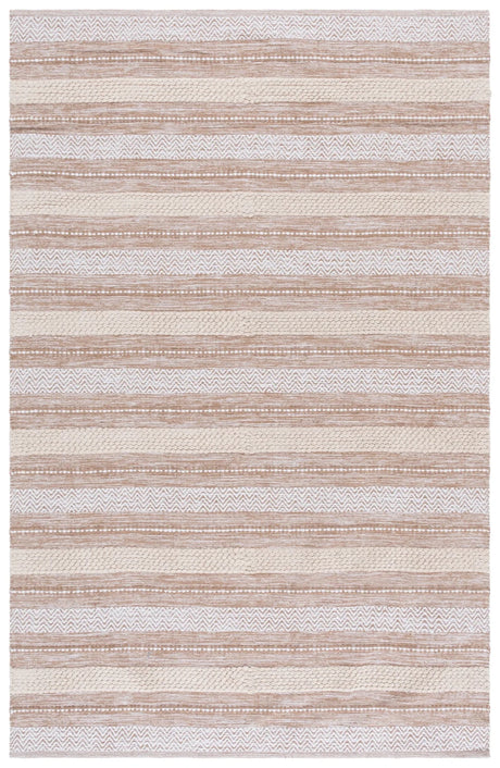 Safavieh Montauk 4'-0" x 6'-0" Rug in Beige / Ivory