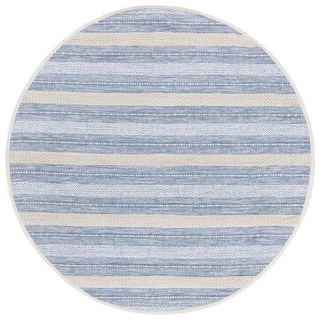 Safavieh Montauk 6'-0" x 6'-0" Rug in Silver / Ivory