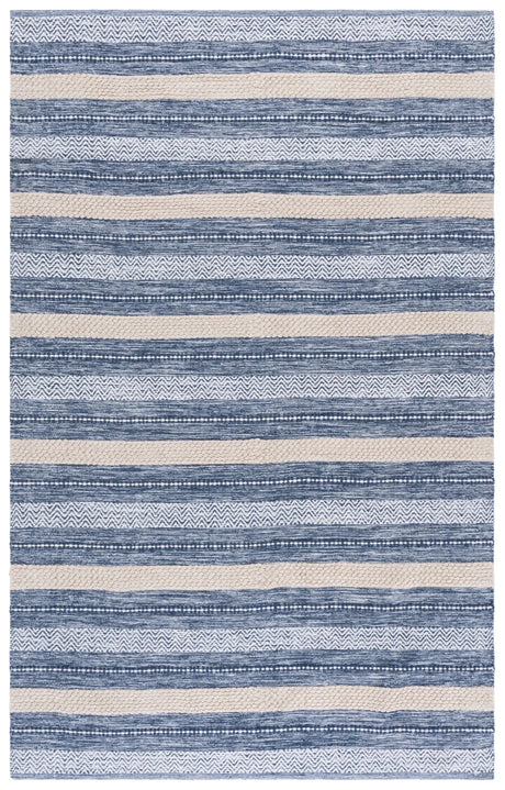 Safavieh Montauk 4'-0" x 6'-0" Rug in Navy / Ivory