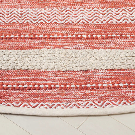 Safavieh Montauk 6'-0" x 6'-0" Rug in Orange / Ivory