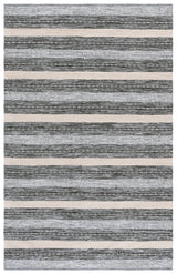 Safavieh Montauk 4'-0" x 6'-0" Rug in Green / Ivory