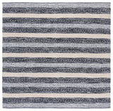 Safavieh Montauk 6'-0" x 6'-0" Rug in Black / Ivory