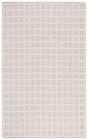 Safavieh Montauk 4'-0" x 6'-0" Rug in Beige / Ivory