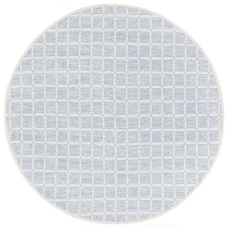 Safavieh Montauk 6'-0" x 6'-0" Rug in Grey / Ivory