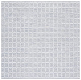 Safavieh Montauk 6'-0" x 6'-0" Rug in Grey / Ivory