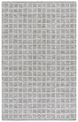 Safavieh Montauk 4'-0" x 6'-0" Rug in Green / Ivory