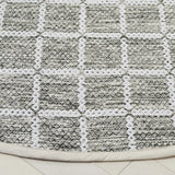 Safavieh Montauk 6'-0" x 6'-0" Rug in Green / Ivory