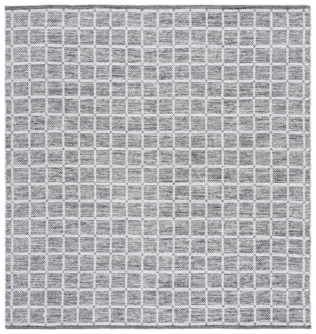 Safavieh Montauk 6'-0" x 6'-0" Rug in Black / Ivory