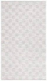 Safavieh Montauk 4'-0" x 6'-0" Rug in Silver / Ivory