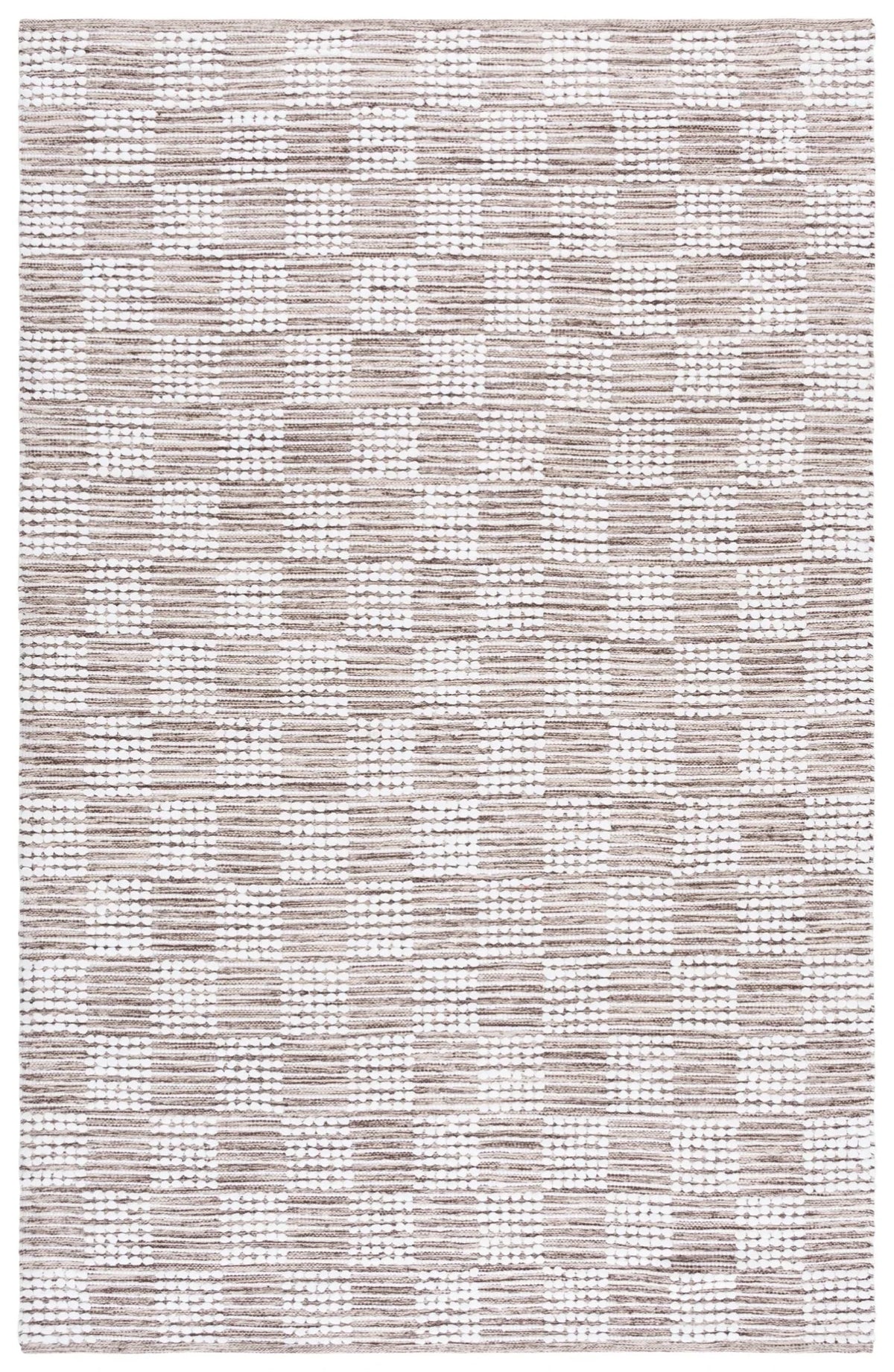 Safavieh Montauk 4'-0" x 6'-0" Rug in Brown / Ivory